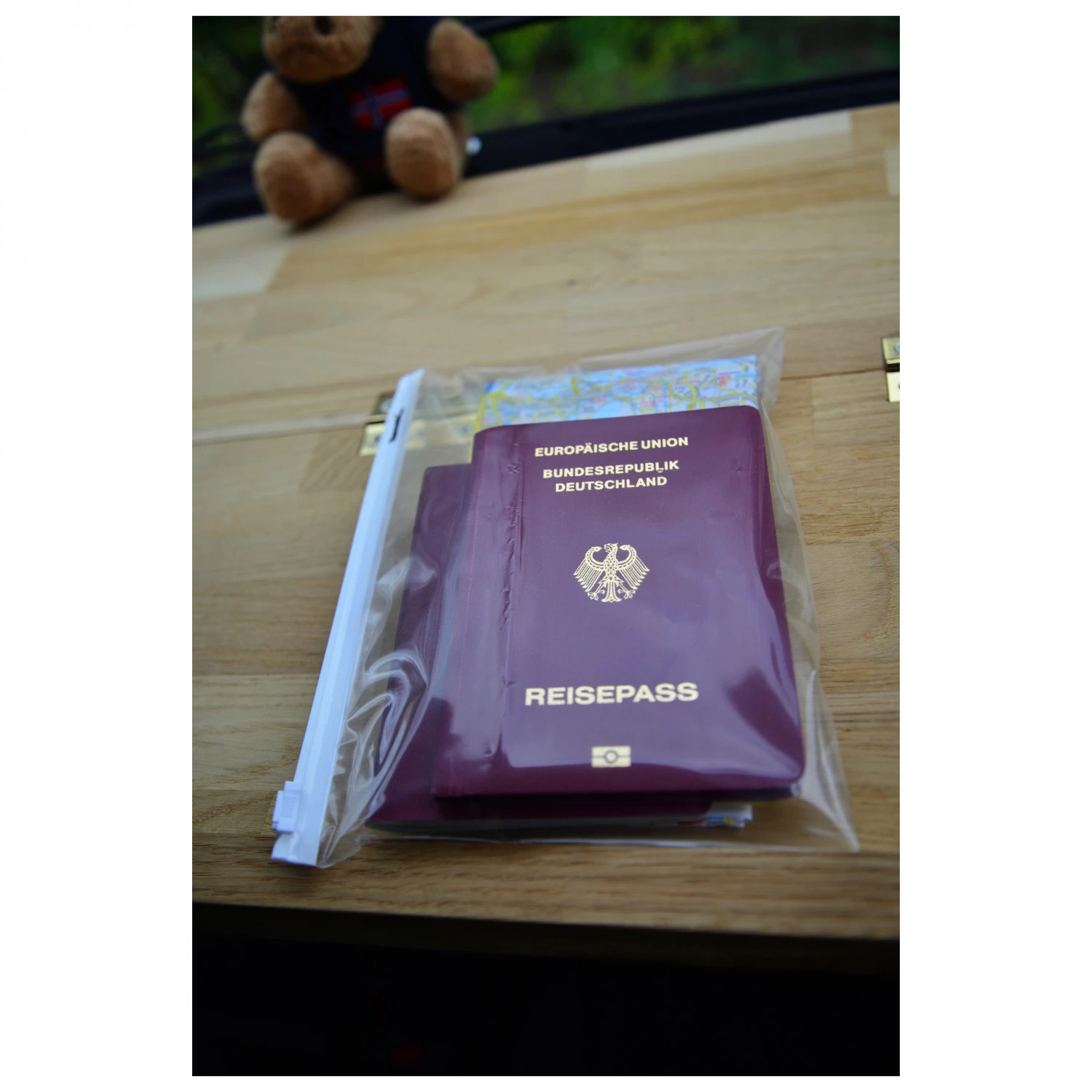 Basic Nature Zip Storage Bag - Image 4