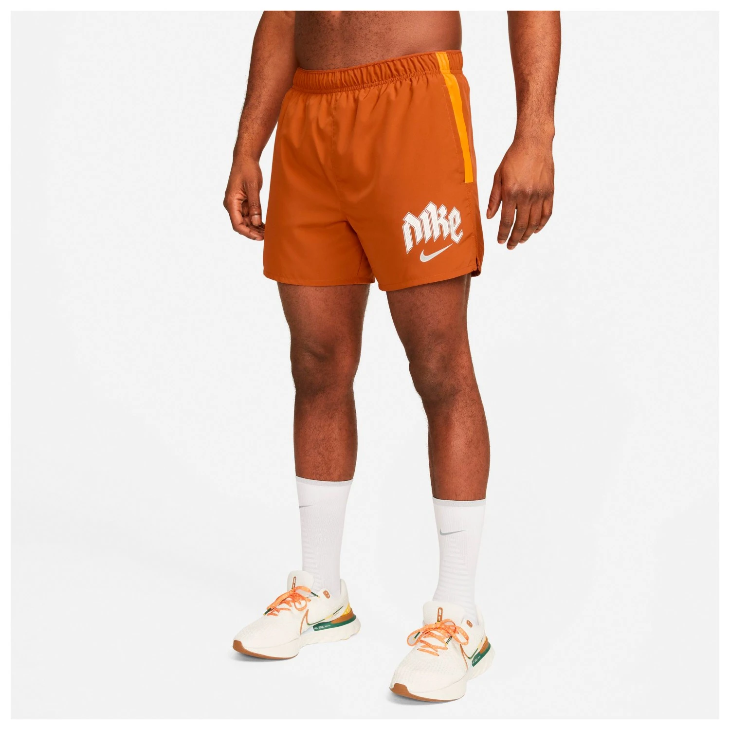 Nike Dri-FIT Run Division Challenger - Running Shorts - Image 2