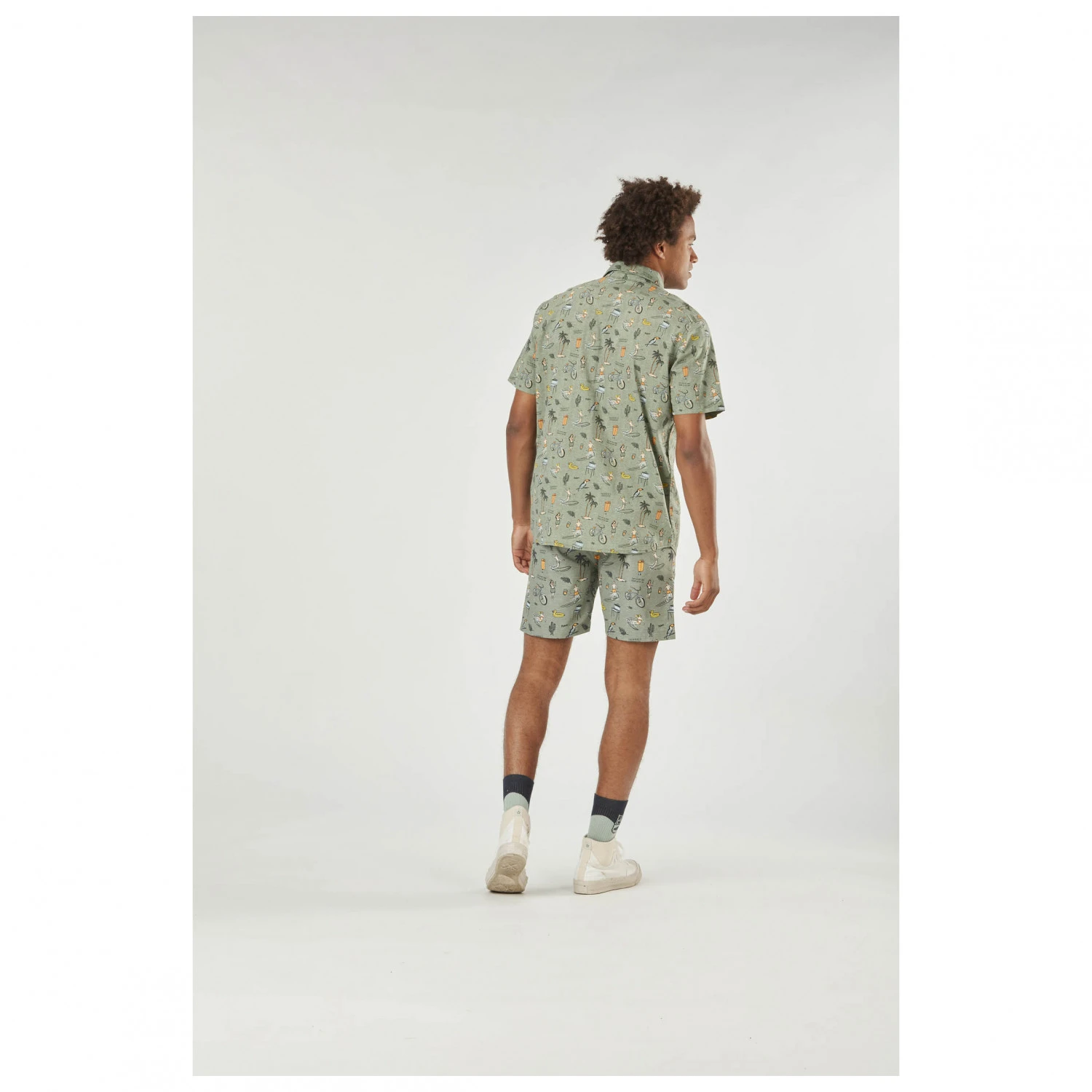 Picture Mataikona S/S Shirt - Shirt - Image 4