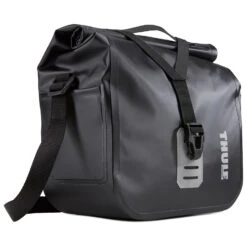 Thule Shield Handlebar Bag 10
